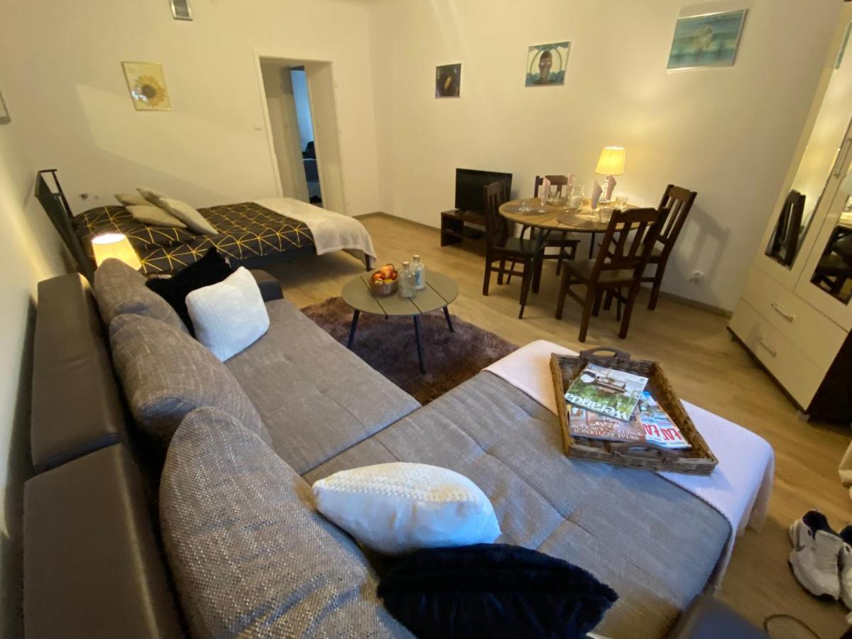 Apartament Arsenal Leilighet Warszawa Eksteriør bilde